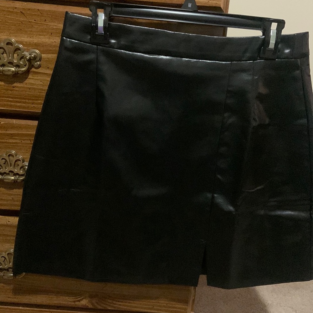Pink Lily Black faux leather skirt